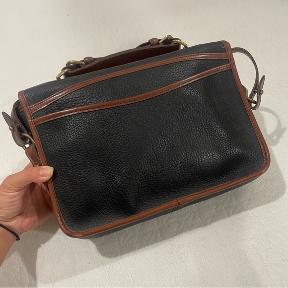 Vintage Dooney & Bourke AWL Carrier Shoulder Bag in Black with Burnt Cedar trim - Picture 9 of 14